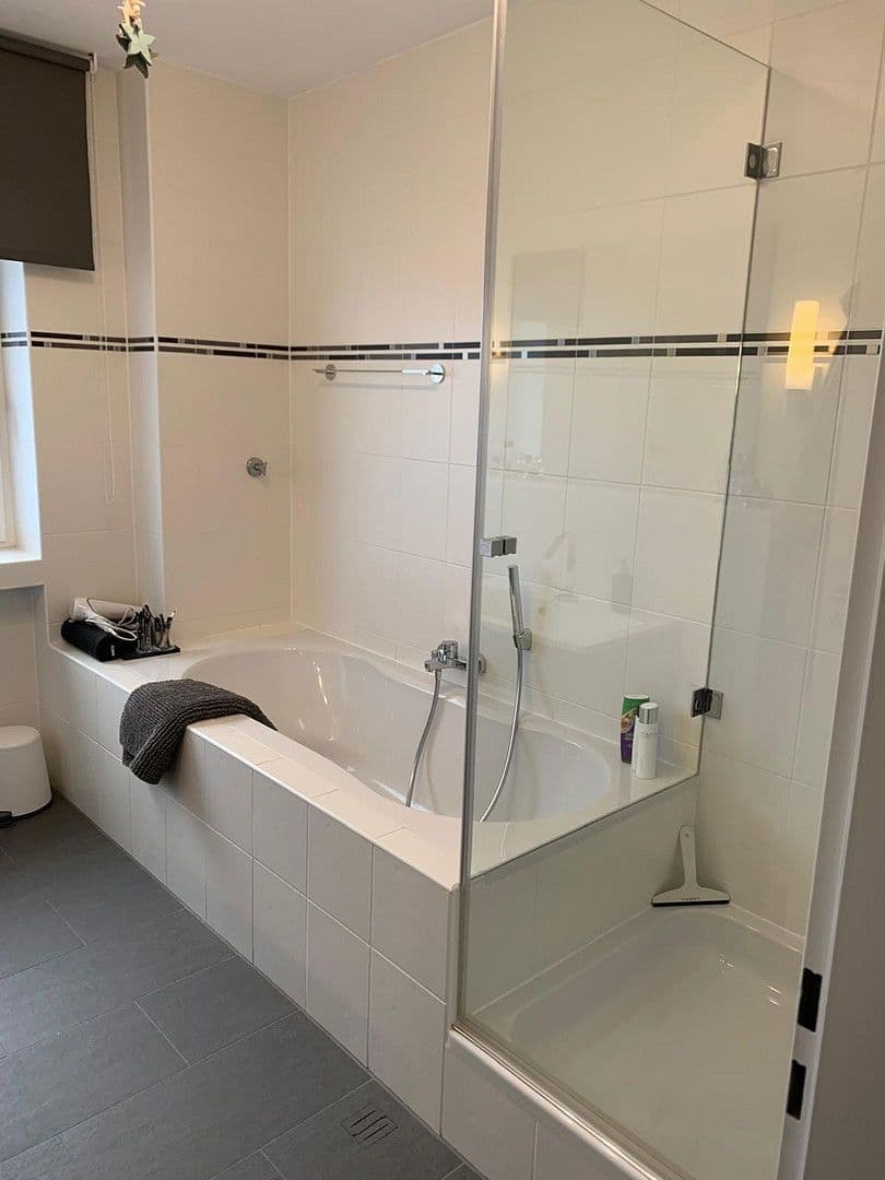 Prenájom bytu 4-izbový 110 m², Reiherstr. 95, Dorsten, Severné Porýnie - Westfálsko Prenájom bytu 4-izbový 110 m², Reiherstr. 95, Dorsten, Severné Porýnie - Westfálsko