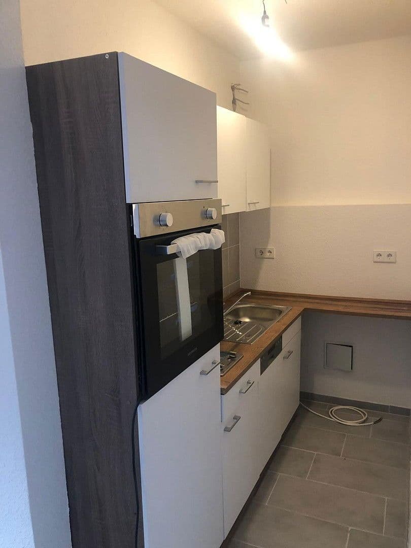 Prenájom bytu 2-izbový 50 m², Eisenbahnstraße 73, Eberswalde, Brandenbursko Prenájom bytu 2-izbový 50 m², Eisenbahnstraße 73, Eberswalde, Brandenbursko