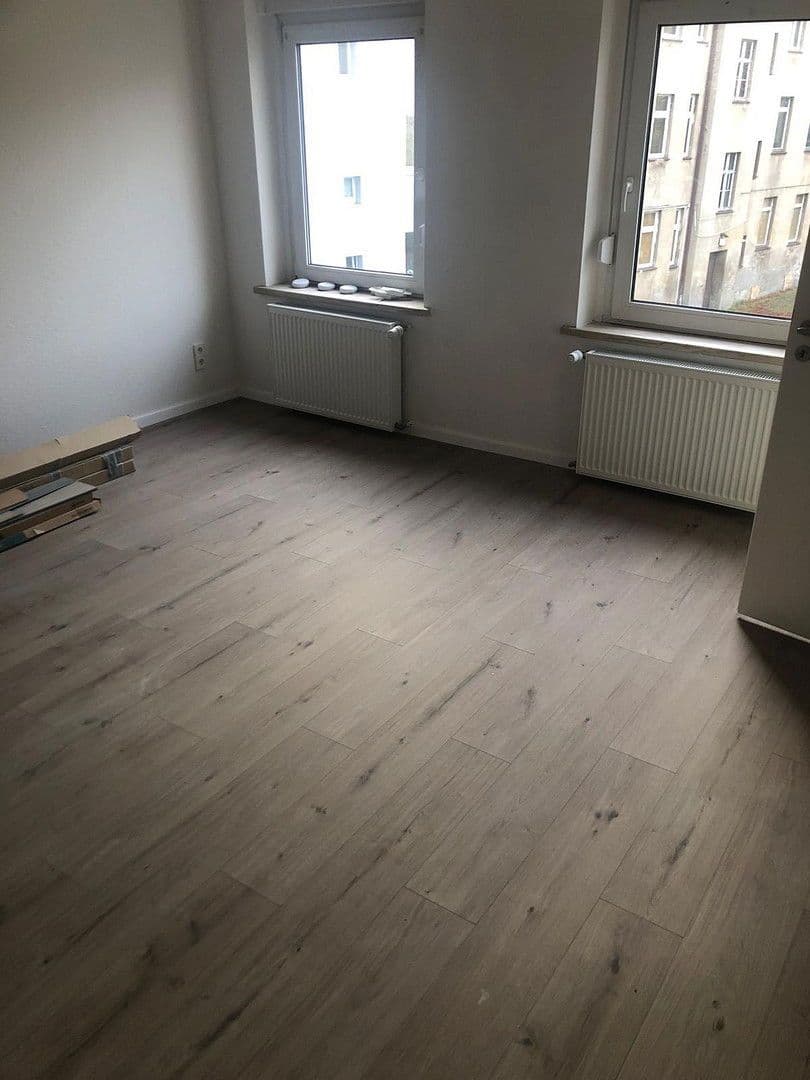 Prenájom bytu 2-izbový 50 m², Eisenbahnstraße 73, Eberswalde, Brandenbursko Prenájom bytu 2-izbový 50 m², Eisenbahnstraße 73, Eberswalde, Brandenbursko