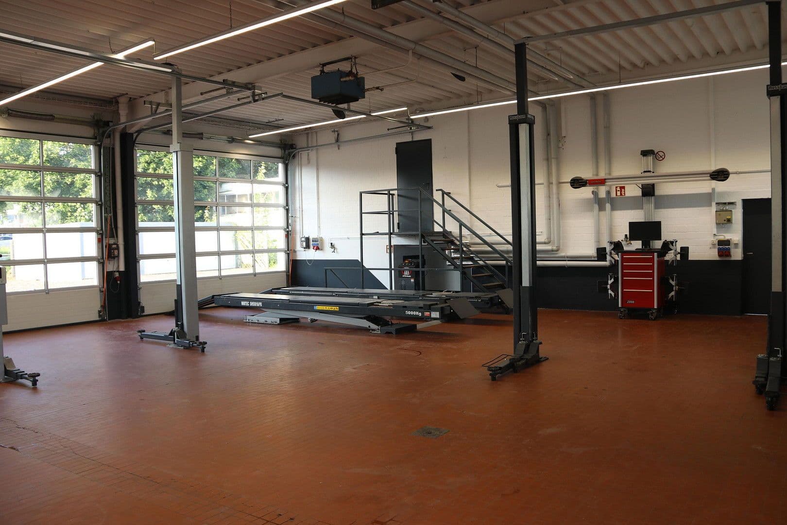 Prenájom nebytového priestoru 2.910 m², Eickelstraße 2, Arnsberg, Severné Porýnie - Westfálsko Prenájom nebytového priestoru 2.910 m², Eickelstraße 2, Arnsberg, Severné Porýnie - Westfálsko