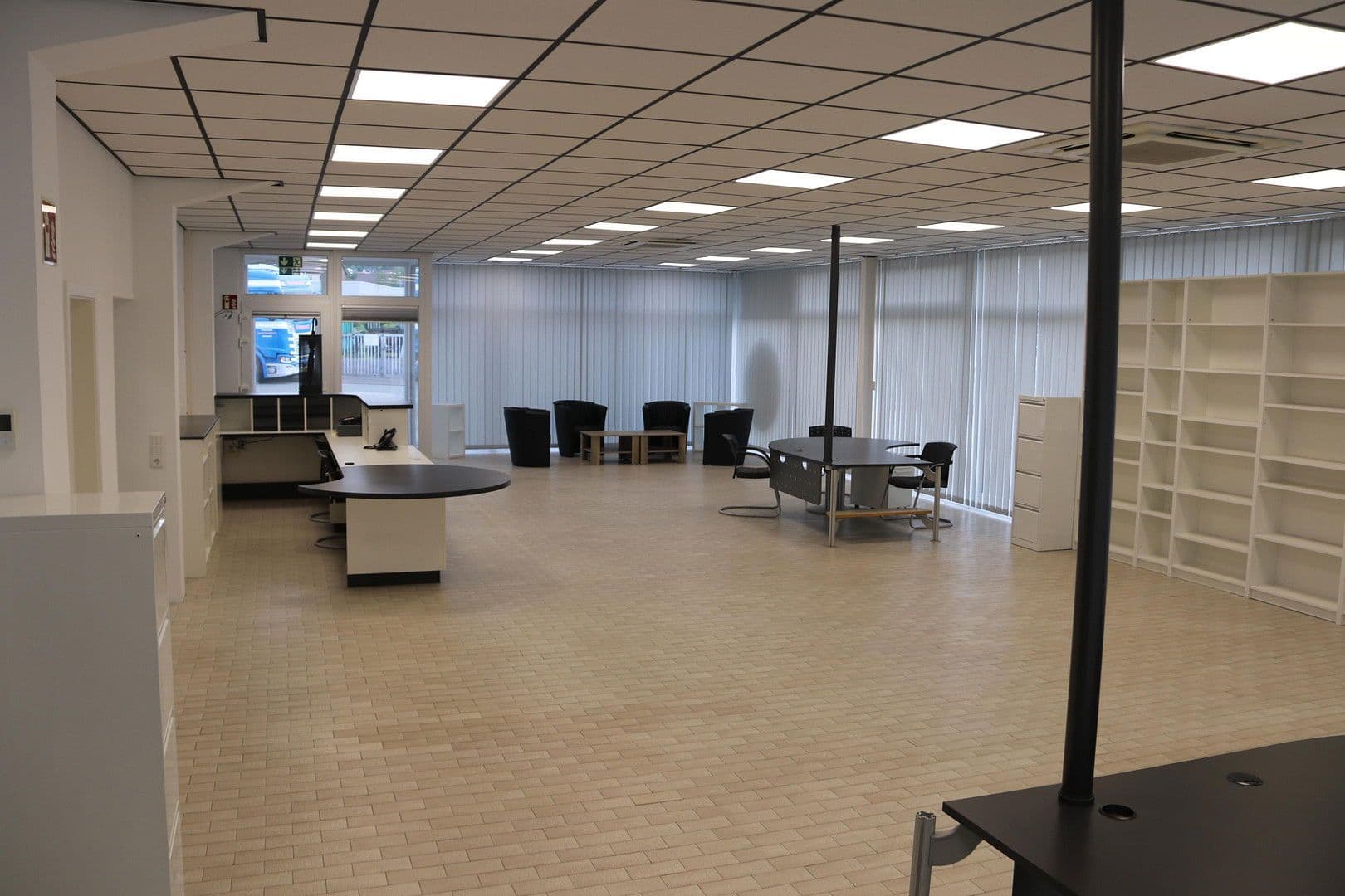 Prenájom nebytového priestoru 2.910 m², Eickelstraße 2, Arnsberg, Severné Porýnie - Westfálsko Prenájom nebytového priestoru 2.910 m², Eickelstraße 2, Arnsberg, Severné Porýnie - Westfálsko