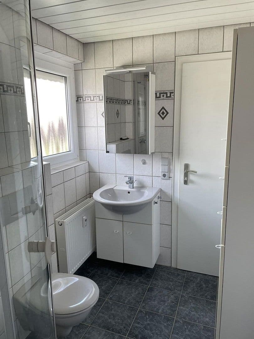 Prenájom bytu 4-izbový 88 m², Täfelbergweg 5, Althengstett, Bádensko-Wurttembersko Prenájom bytu 4-izbový 88 m², Täfelbergweg 5, Althengstett, Bádensko-Wurttembersko