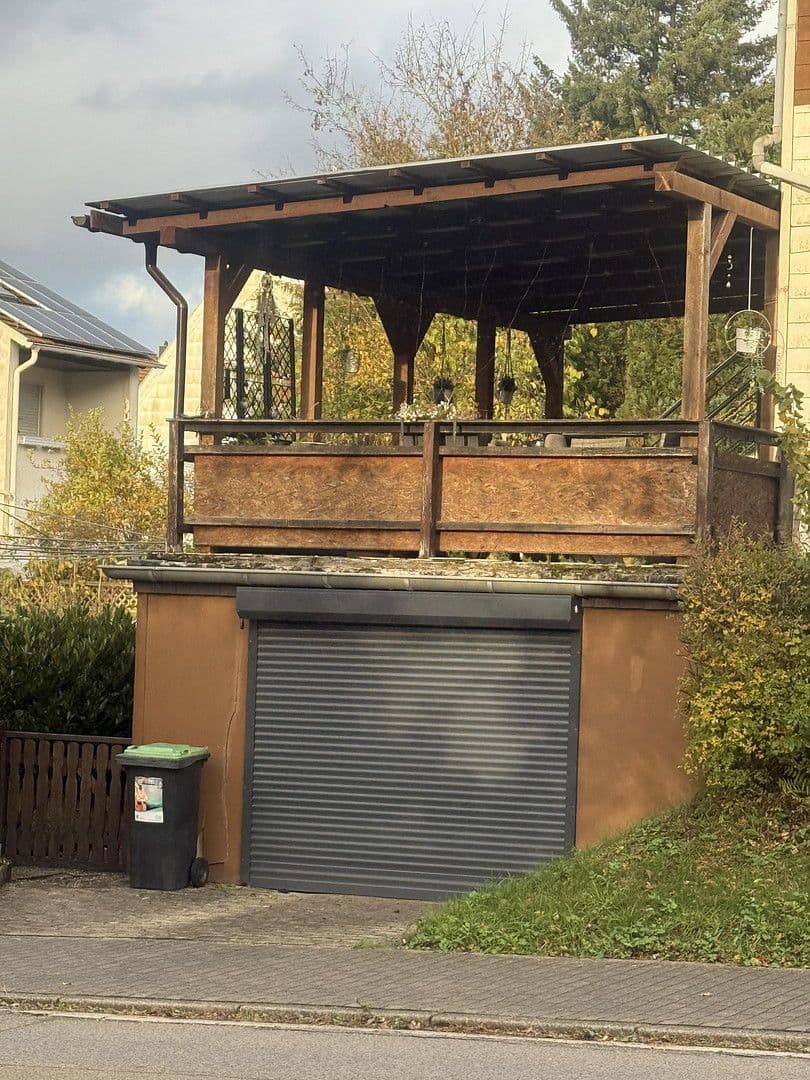 Predaj domu 180 m², pozemek 474 m², Bexbach, Sársko Predaj domu 180 m², pozemek 474 m², Bexbach, Sársko