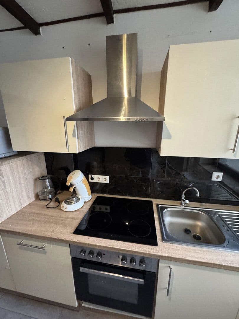 Prenájom bytu 2-izbový 72 m², Düren, Severné Porýnie - Westfálsko Prenájom bytu 2-izbový 72 m², Düren, Severné Porýnie - Westfálsko