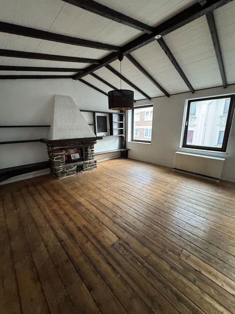 Prenájom bytu 2-izbový 72 m², Düren, Severné Porýnie - Westfálsko Prenájom bytu 2-izbový 72 m², Düren, Severné Porýnie - Westfálsko