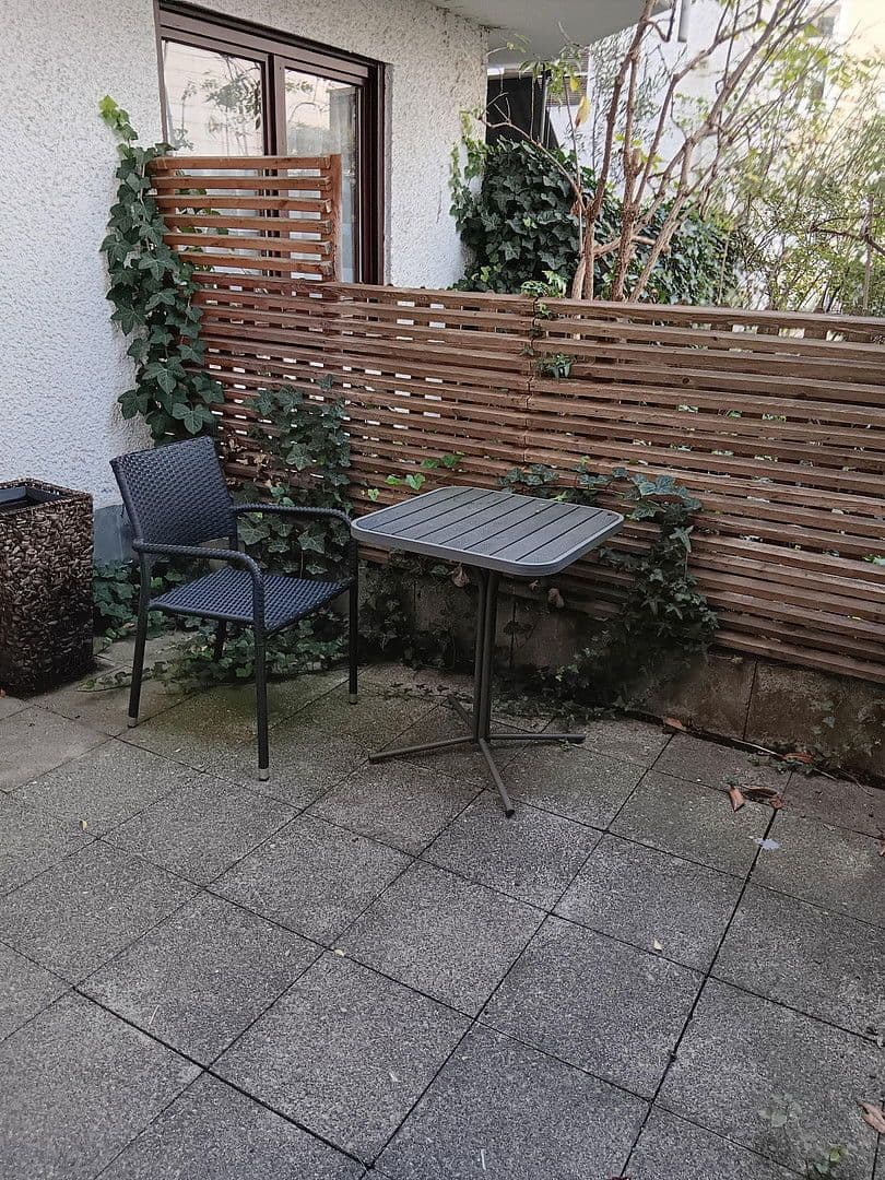 Prenájom bytu 2-izbový 45 m², München, Bavorsko Prenájom bytu 2-izbový 45 m², München, Bavorsko