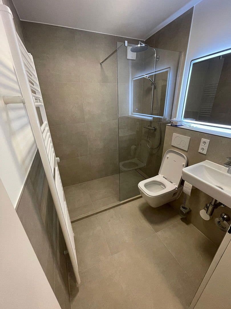 Prenájom bytu 1-izbový 38 m², Krottenkopfstraße 5, München, Bavorsko Prenájom bytu 1-izbový 38 m², Krottenkopfstraße 5, München, Bavorsko