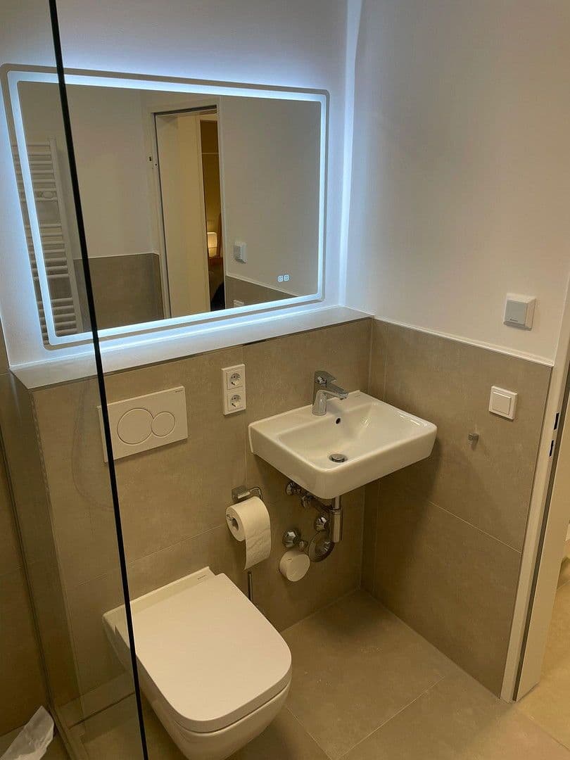 Prenájom bytu 1-izbový 38 m², Krottenkopfstraße 5, München, Bavorsko Prenájom bytu 1-izbový 38 m², Krottenkopfstraße 5, München, Bavorsko