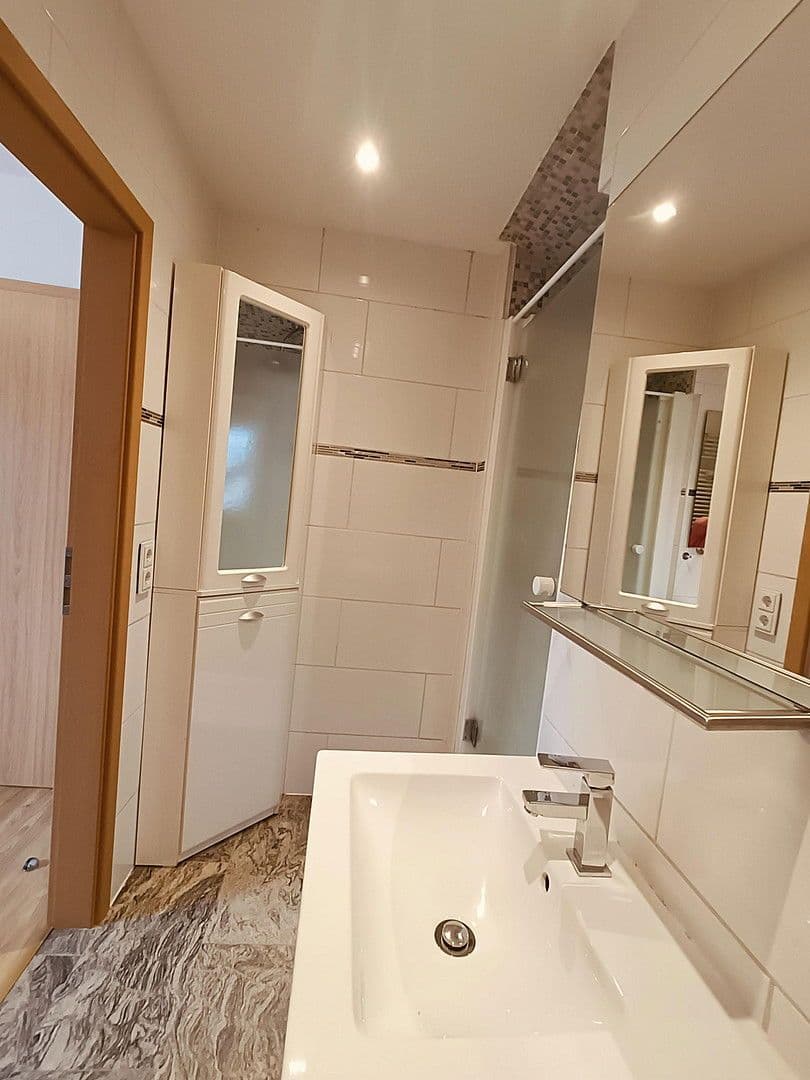 Prenájom bytu 1-izbový 48 m², Knapperstraße 43-45, Lüdenscheid, Severné Porýnie - Westfálsko Prenájom bytu 1-izbový 48 m², Knapperstraße 43-45, Lüdenscheid, Severné Porýnie - Westfálsko