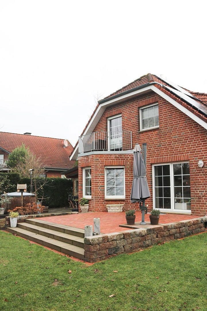 Predaj domu 125 m², pozemek 393 m², Bramsche, Dolné Sasko Predaj domu 125 m², pozemek 393 m², Bramsche, Dolné Sasko