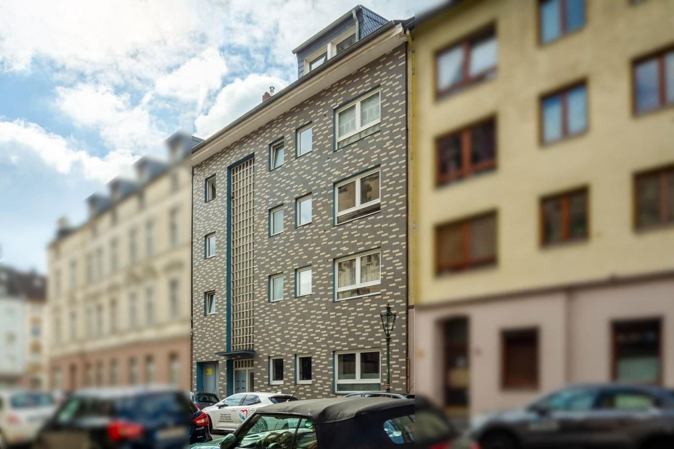 Predaj bytu 3-izbový 94 m², Rather Kirchplatz 1, Düsseldorf, Severné Porýnie - Westfálsko Predaj bytu 3-izbový 94 m², Rather Kirchplatz 1, Düsseldorf, Severné Porýnie - Westfálsko