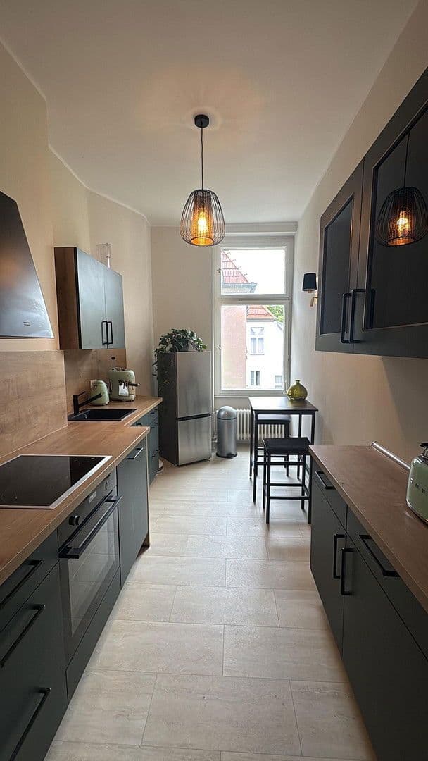 Prenájom bytu 2-izbový 80 m², Berlin, Berlín Prenájom bytu 2-izbový 80 m², Berlin, Berlín