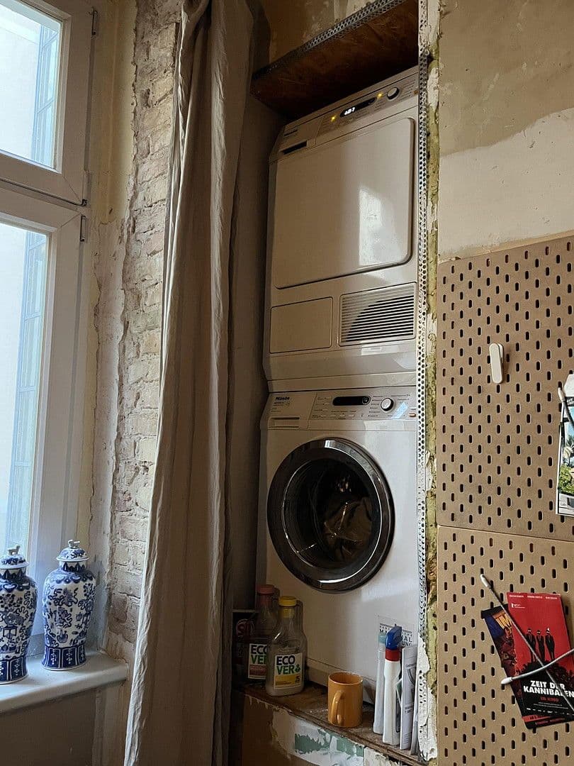 Predaj bytu 2-izbový 66 m², Weserstr. 17, Berlin, Berlín Predaj bytu 2-izbový 66 m², Weserstr. 17, Berlin, Berlín