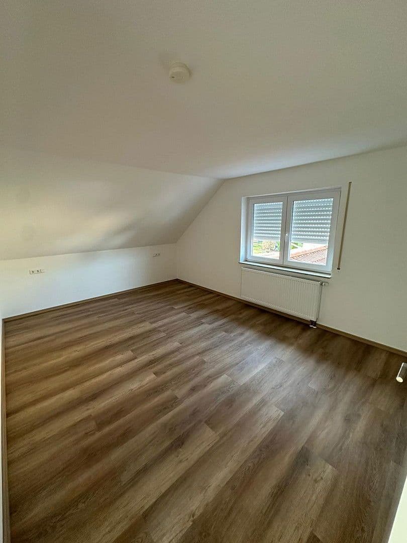 Prenájom domu 99 m², pozemek 397 m², Langenenslingen, Bádensko-Wurttembersko Prenájom domu 99 m², pozemek 397 m², Langenenslingen, Bádensko-Wurttembersko