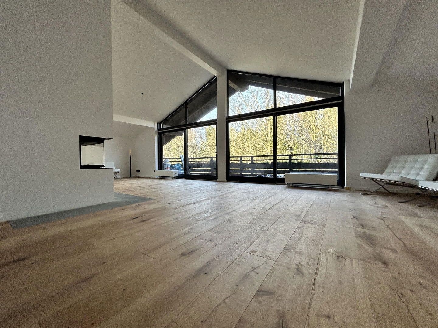 Prenájom bytu 4-izbový 160 m², Lärchenweg 21, Bad Endorf, Bavorsko Prenájom bytu 4-izbový 160 m², Lärchenweg 21, Bad Endorf, Bavorsko