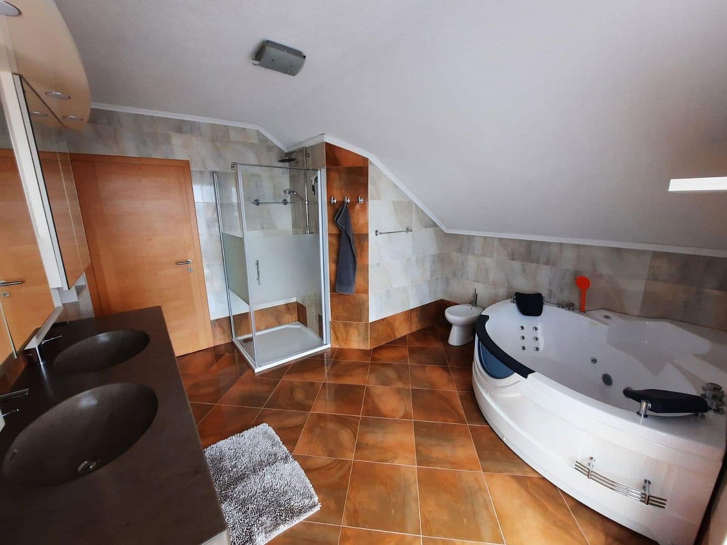 Prenájom domu 216 m², pozemek 600 m², Mittelberg 69, Mittelberg, Dolné Rakúsko Prenájom domu 216 m², pozemek 600 m², Mittelberg 69, Mittelberg, Dolné Rakúsko