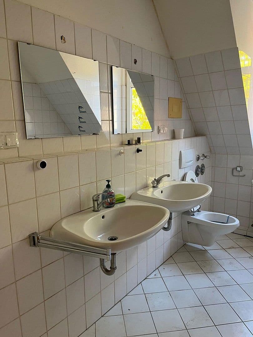 Predaj domu 244 m², pozemek 340 m², Zehntengasse 4, Groß-Gerau, Hesensko Predaj domu 244 m², pozemek 340 m², Zehntengasse 4, Groß-Gerau, Hesensko