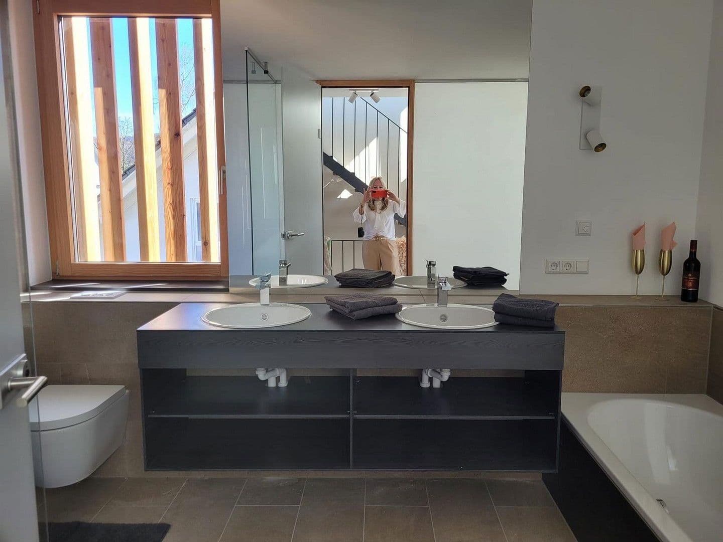 Predaj domu 925 m², Zum Schienerberg 21, Öhningen, Bádensko-Wurttembersko Predaj domu 925 m², Zum Schienerberg 21, Öhningen, Bádensko-Wurttembersko