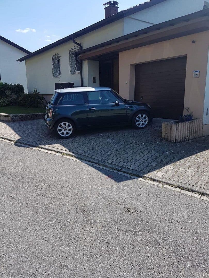 Predaj domu 180 m², pozemek 690 m², Neckarsteinach, Hesensko Predaj domu 180 m², pozemek 690 m², Neckarsteinach, Hesensko