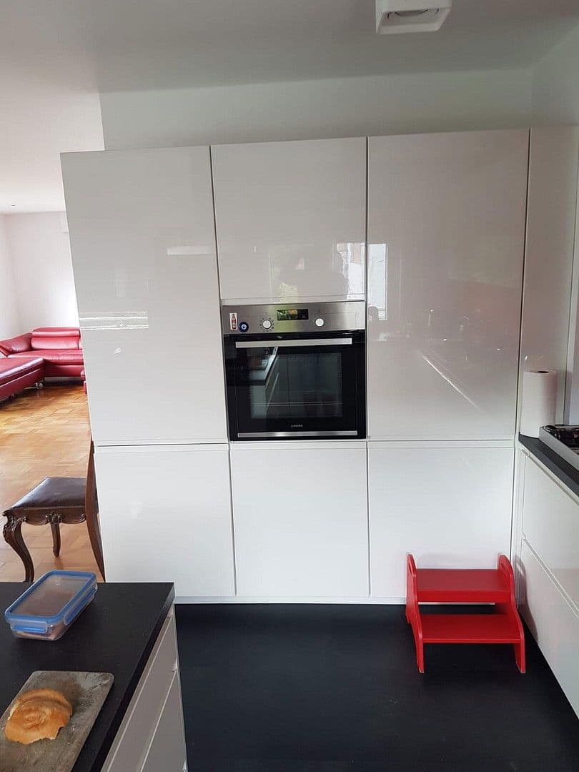 Predaj domu 180 m², pozemek 690 m², Neckarsteinach, Hesensko Predaj domu 180 m², pozemek 690 m², Neckarsteinach, Hesensko