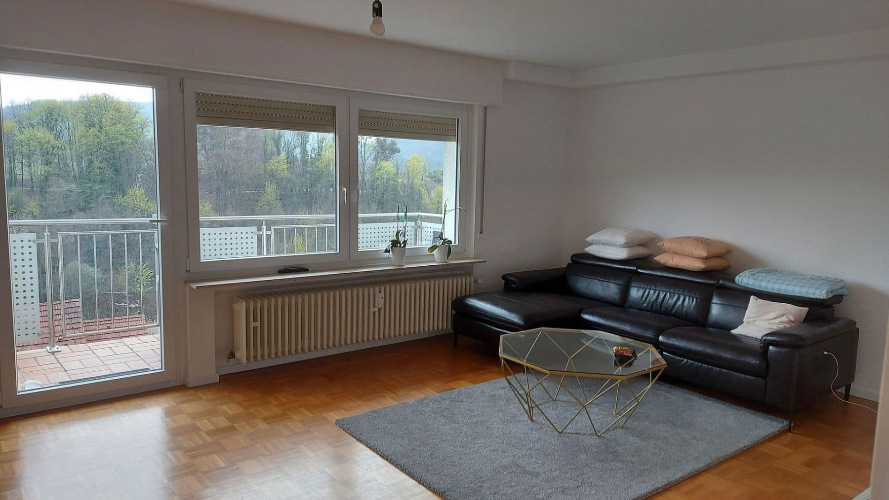 Predaj domu 180 m², pozemek 690 m², Neckarsteinach, Hesensko Predaj domu 180 m², pozemek 690 m², Neckarsteinach, Hesensko