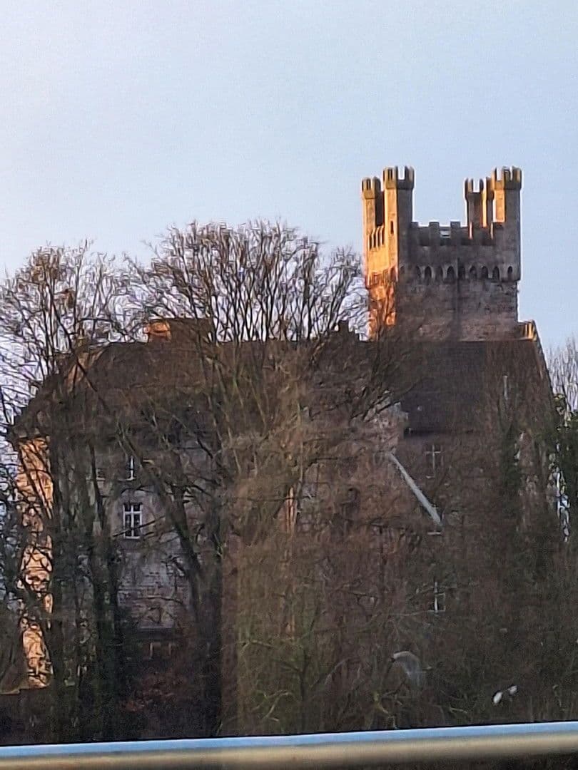 Predaj domu 180 m², pozemek 690 m², Neckarsteinach, Hesensko Predaj domu 180 m², pozemek 690 m², Neckarsteinach, Hesensko