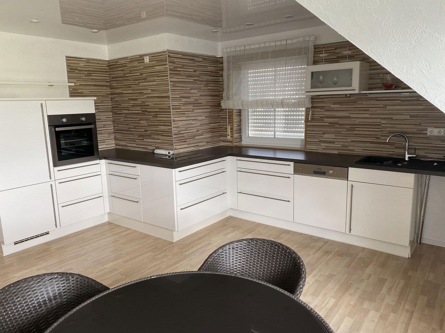 Predaj domu 287 m², pozemek 560 m², Kitzingen, Bavorsko Predaj domu 287 m², pozemek 560 m², Kitzingen, Bavorsko