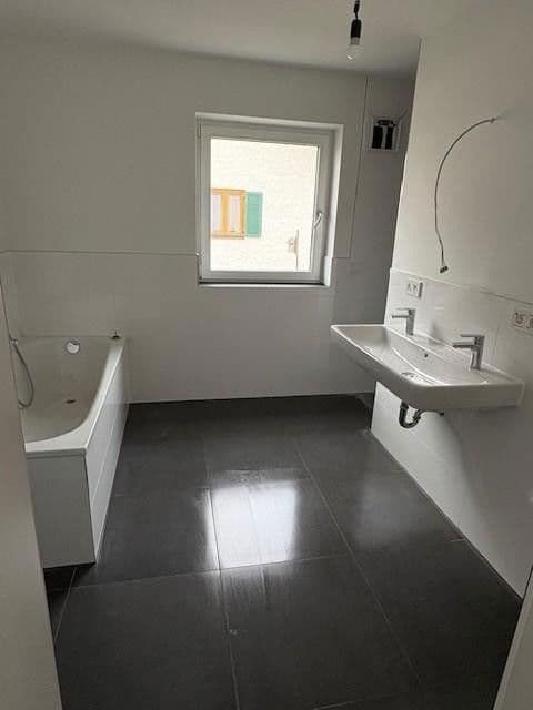 Prenájom domu 160 m², pozemek 250 m², Oberpframmern, Bavorsko Prenájom domu 160 m², pozemek 250 m², Oberpframmern, Bavorsko