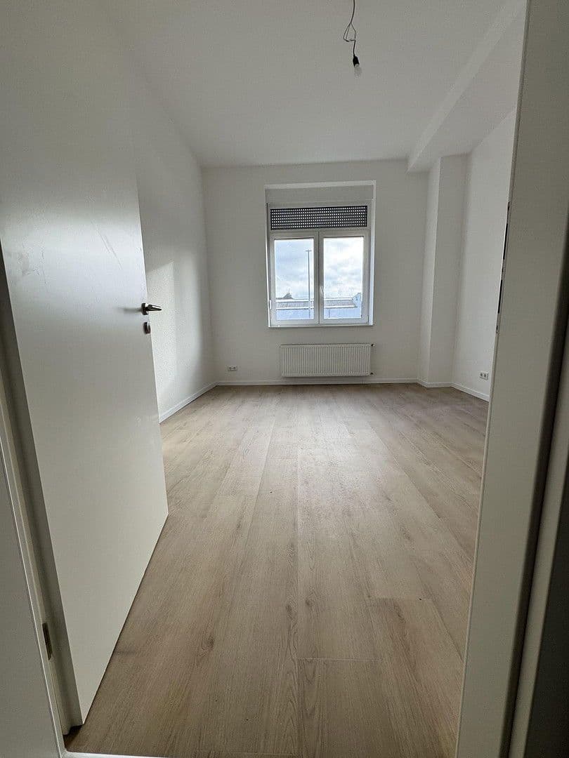 Prenájom bytu 3-izbový 64 m², Kochstr. 59, Krefeld, Severné Porýnie - Westfálsko Prenájom bytu 3-izbový 64 m², Kochstr. 59, Krefeld, Severné Porýnie - Westfálsko