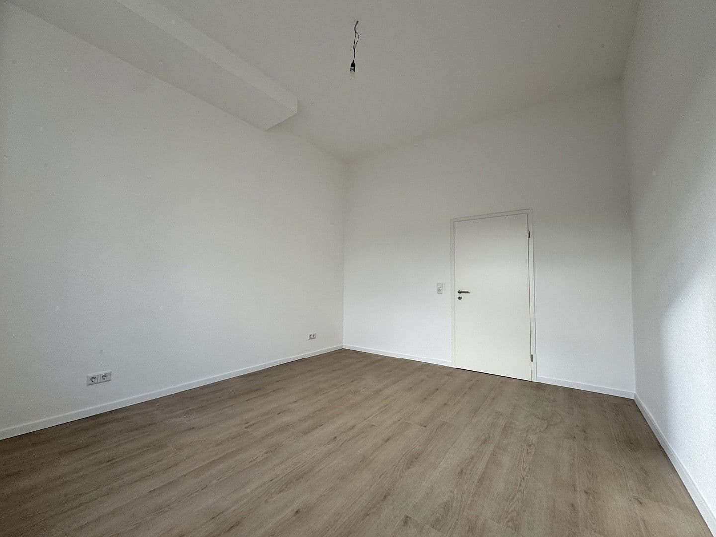 Prenájom bytu 3-izbový 64 m², Kochstr. 59, Krefeld, Severné Porýnie - Westfálsko Prenájom bytu 3-izbový 64 m², Kochstr. 59, Krefeld, Severné Porýnie - Westfálsko