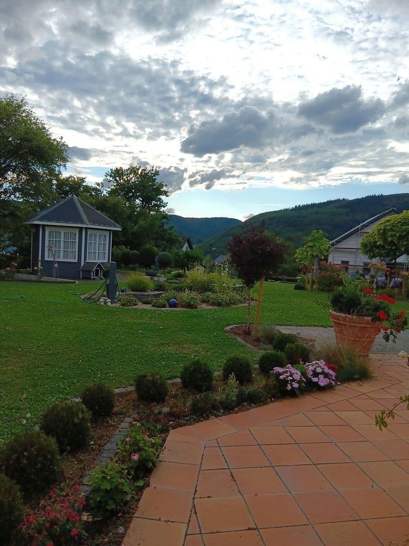 Predaj domu 431 m², pozemek 1.685 m², Bullay, Porýnie-Falcko Predaj domu 431 m², pozemek 1.685 m², Bullay, Porýnie-Falcko