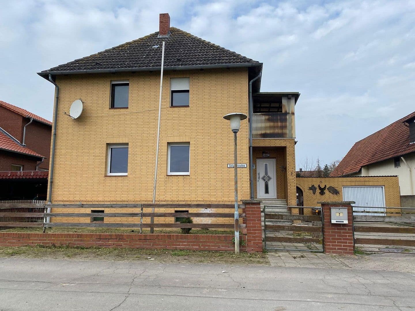 Predaj domu 152 m², pozemek 703 m², Kuhläger 7, Peine, Dolné Sasko Predaj domu 152 m², pozemek 703 m², Kuhläger 7, Peine, Dolné Sasko