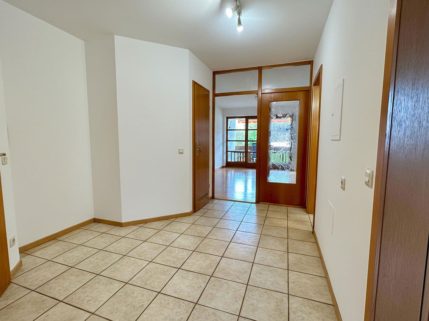 Predaj bytu 2-izbový 62 m², Maistr. 1, Germering, Bavorsko Predaj bytu 2-izbový 62 m², Maistr. 1, Germering, Bavorsko