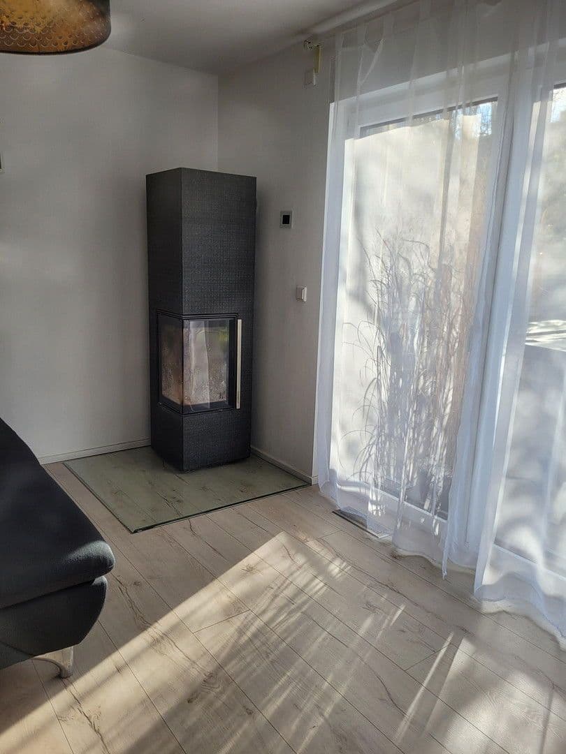 Prenájom domu 204 m², pozemek 350 m², Nürnberg, Bavorsko Prenájom domu 204 m², pozemek 350 m², Nürnberg, Bavorsko