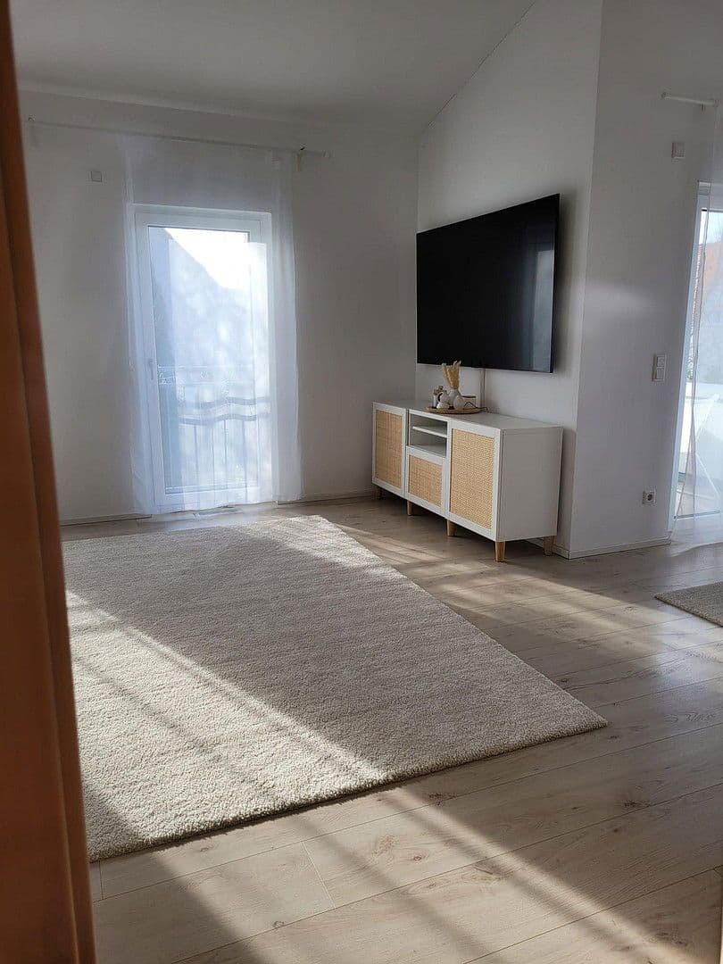 Prenájom domu 204 m², pozemek 350 m², Nürnberg, Bavorsko Prenájom domu 204 m², pozemek 350 m², Nürnberg, Bavorsko