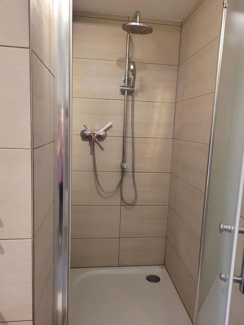 Prenájom domu 204 m², pozemek 350 m², Nürnberg, Bavorsko Prenájom domu 204 m², pozemek 350 m², Nürnberg, Bavorsko