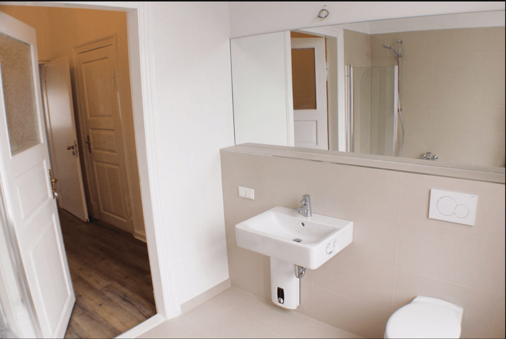 Prenájom bytu 7-izbový 127 m², Rembertring 40, Brmen, Brémy Prenájom bytu 7-izbový 127 m², Rembertring 40, Brmen, Brémy