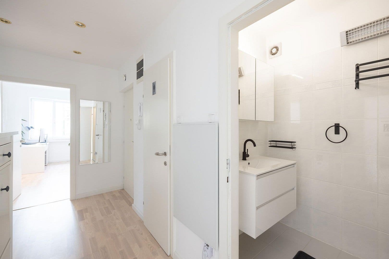 Predaj bytu 3-izbový 65 m², Leo-Slezak-Gasse, Wien, Viedeň Predaj bytu 3-izbový 65 m², Leo-Slezak-Gasse, Wien, Viedeň