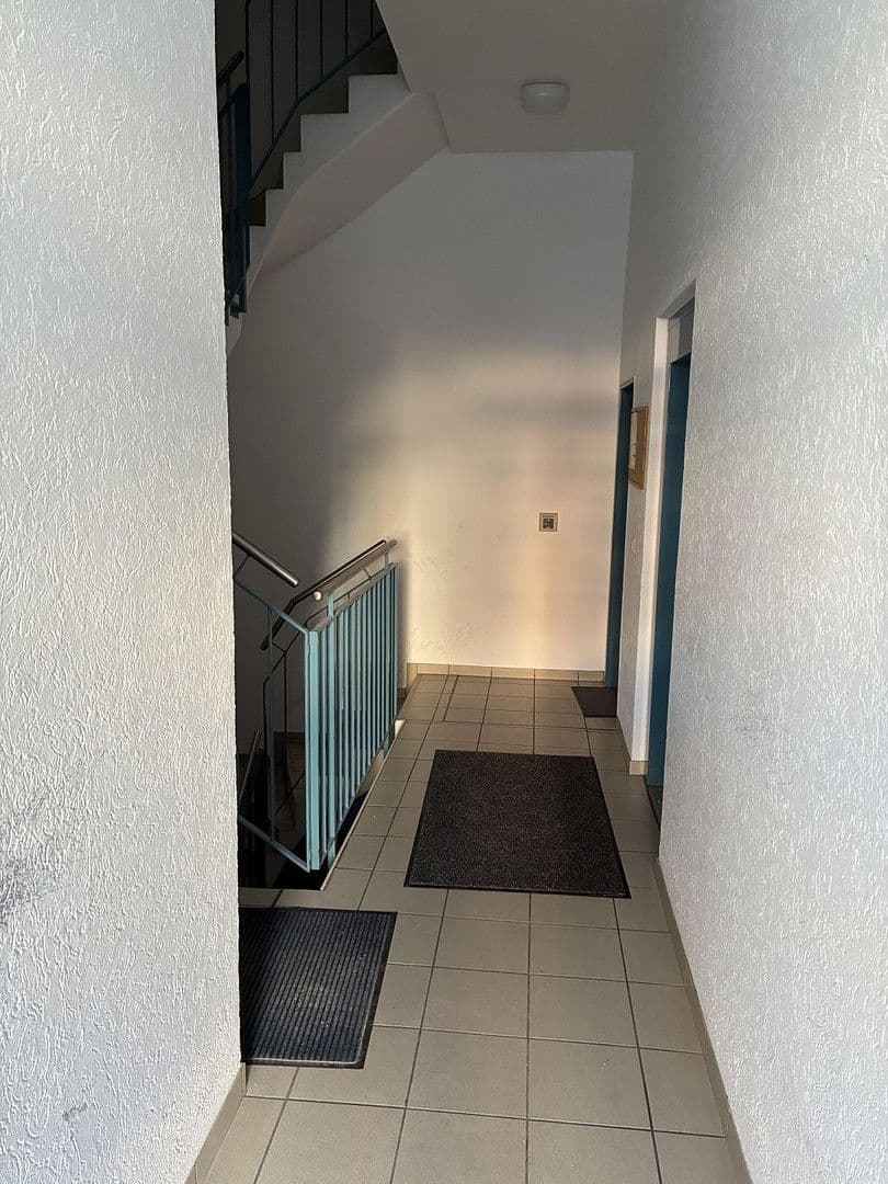 Prenájom bytu 2-izbový 65 m², Cottbus, Brandenbursko Prenájom bytu 2-izbový 65 m², Cottbus, Brandenbursko