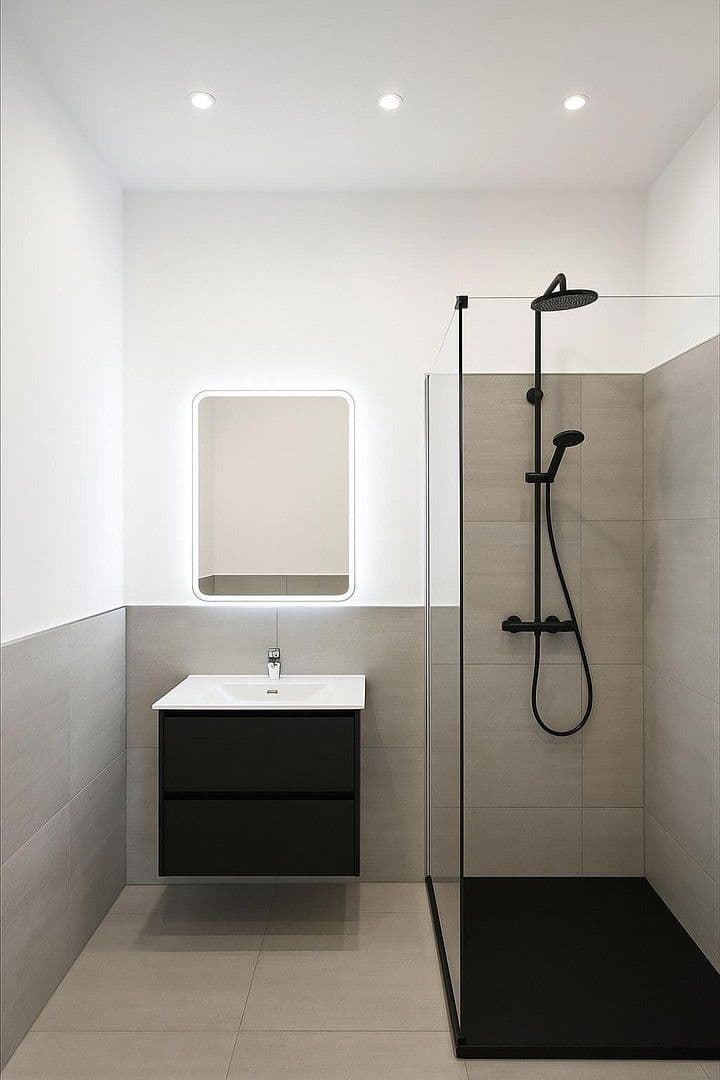 Prenájom bytu 2-izbový 65 m², Cottbus, Brandenbursko Prenájom bytu 2-izbový 65 m², Cottbus, Brandenbursko