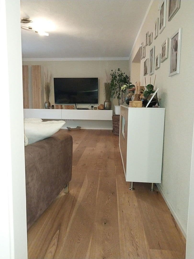 Predaj domu 120 m², pozemek 657 m², Hettenleidelheim, Porýnie-Falcko Predaj domu 120 m², pozemek 657 m², Hettenleidelheim, Porýnie-Falcko