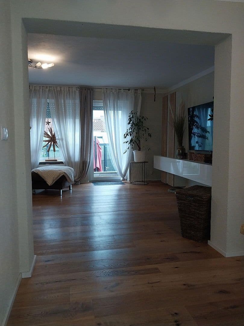 Predaj domu 120 m², pozemek 657 m², Hettenleidelheim, Porýnie-Falcko Predaj domu 120 m², pozemek 657 m², Hettenleidelheim, Porýnie-Falcko