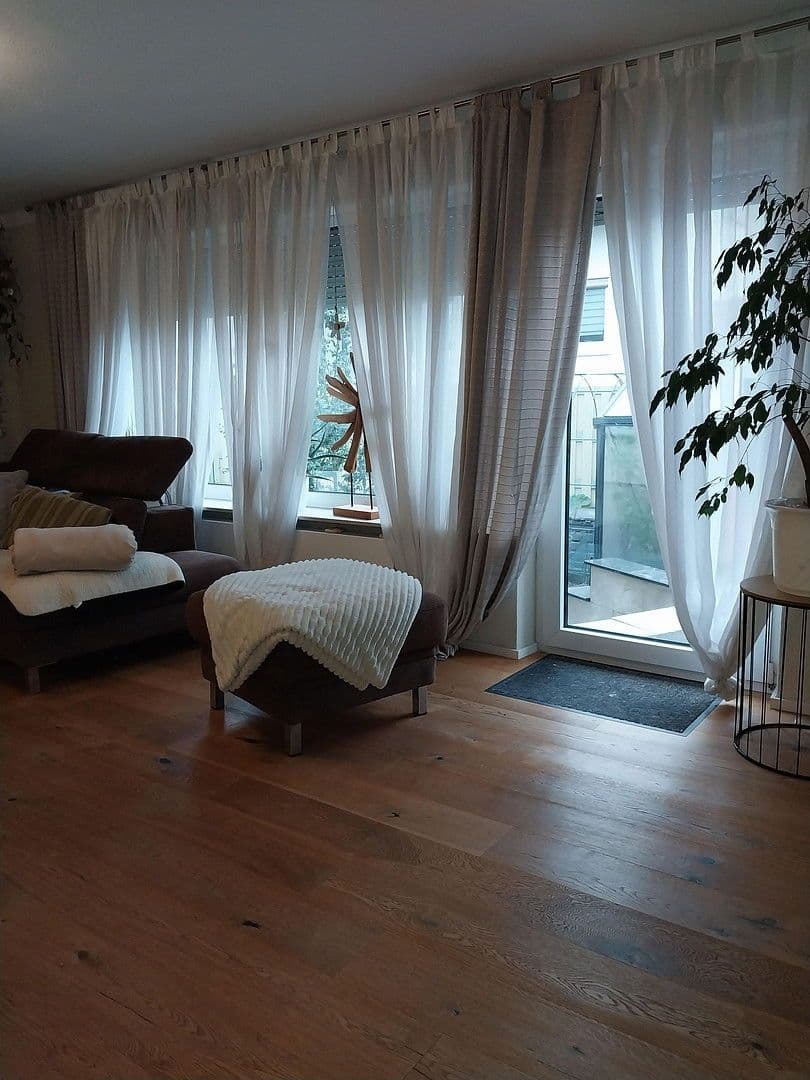 Predaj domu 120 m², pozemek 657 m², Hettenleidelheim, Porýnie-Falcko Predaj domu 120 m², pozemek 657 m², Hettenleidelheim, Porýnie-Falcko