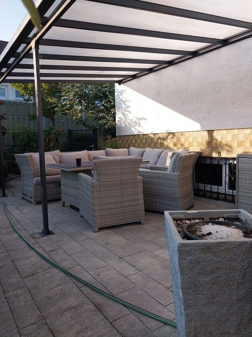 Predaj domu 120 m², pozemek 657 m², Hettenleidelheim, Porýnie-Falcko Predaj domu 120 m², pozemek 657 m², Hettenleidelheim, Porýnie-Falcko