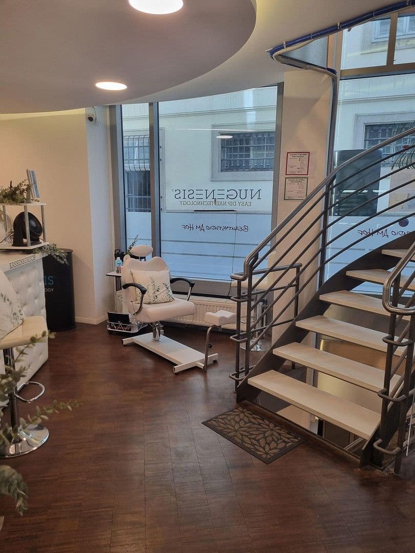 Prenájom nebytového priestoru 100 m², Am Hof, Wien, 01. Bezirk, Innere Stadt, Viedeň Prenájom nebytového priestoru 100 m², Am Hof, Wien, 01. Bezirk, Innere Stadt, Viedeň