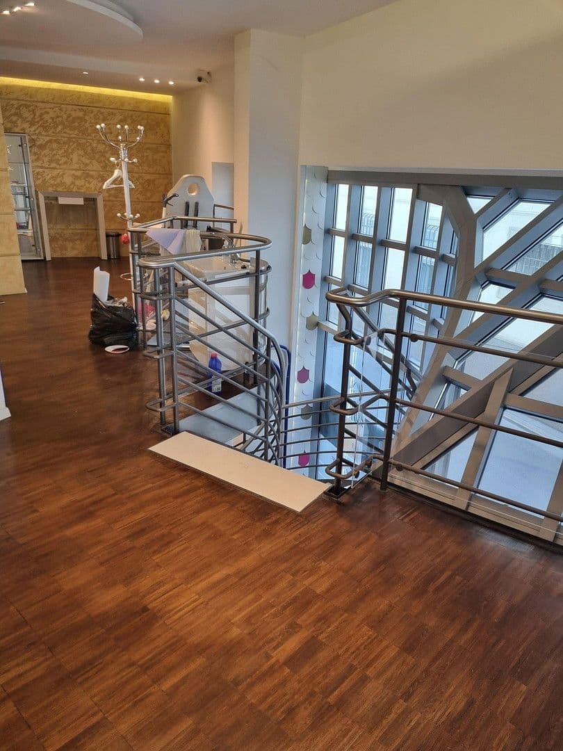 Prenájom nebytového priestoru 100 m², Am Hof, Wien, 01. Bezirk, Innere Stadt, Viedeň Prenájom nebytového priestoru 100 m², Am Hof, Wien, 01. Bezirk, Innere Stadt, Viedeň