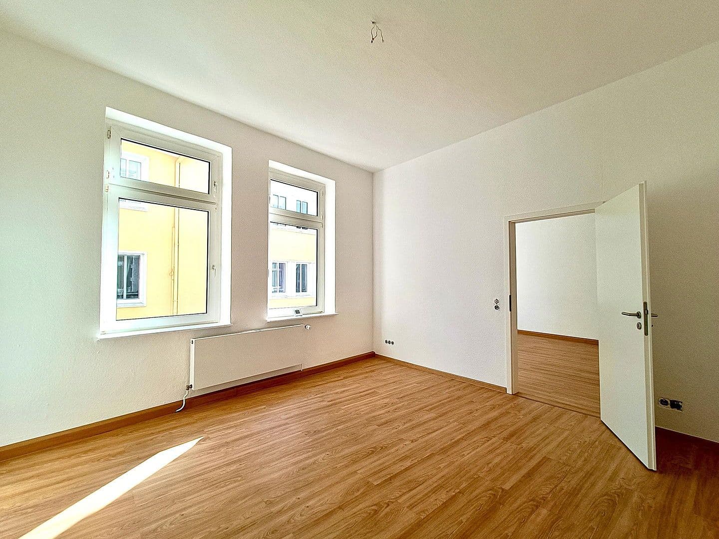 Prenájom bytu 3-izbový 80 m², Wilhelmstraße 37a, Lüdenscheid, Severné Porýnie - Westfálsko Prenájom bytu 3-izbový 80 m², Wilhelmstraße 37a, Lüdenscheid, Severné Porýnie - Westfálsko