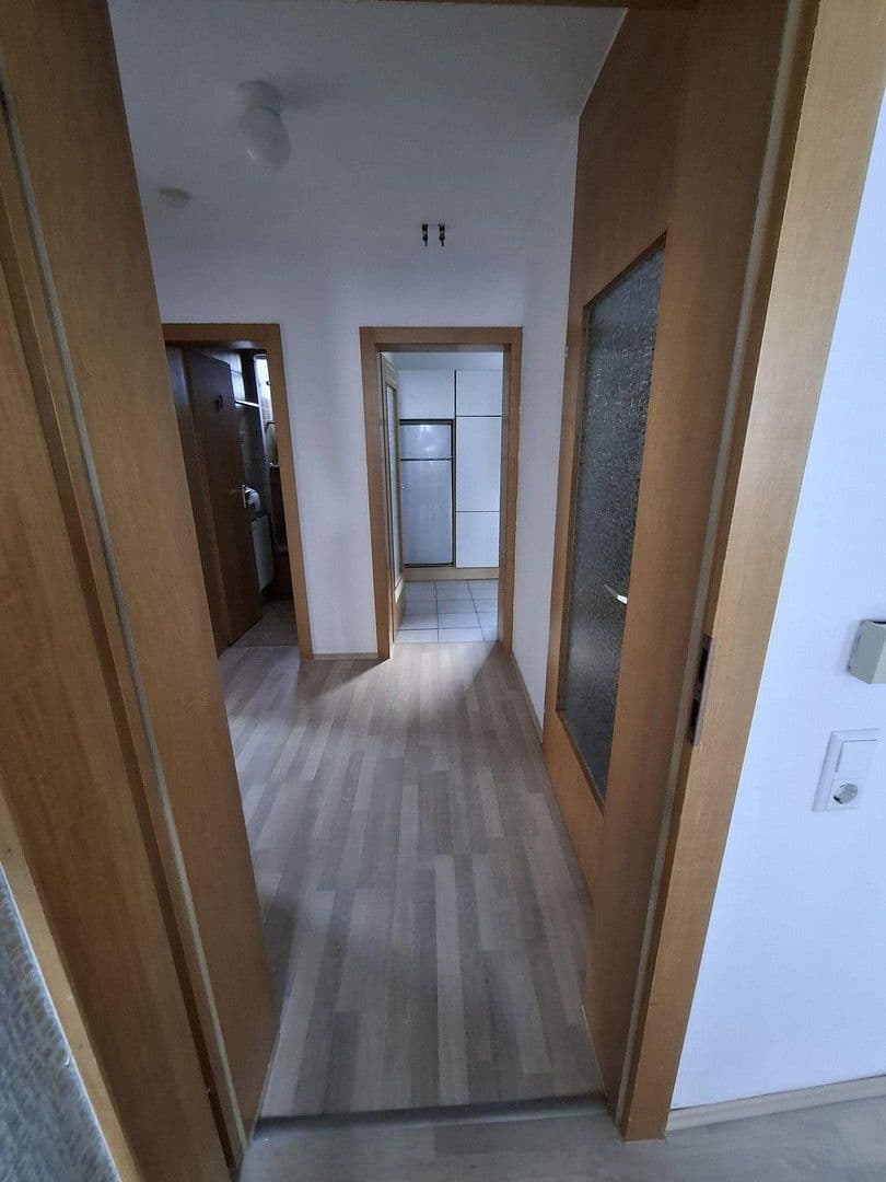 Prenájom bytu 3-izbový 62 m², Schramberg, Bádensko-Wurttembersko Prenájom bytu 3-izbový 62 m², Schramberg, Bádensko-Wurttembersko