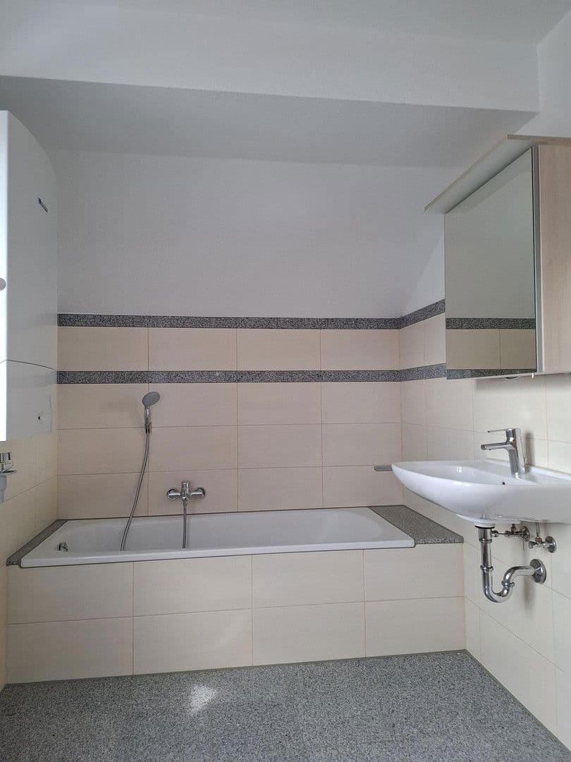 Predaj bytu 2-izbový 71 m², Albershausen, Bádensko-Wurttembersko Predaj bytu 2-izbový 71 m², Albershausen, Bádensko-Wurttembersko