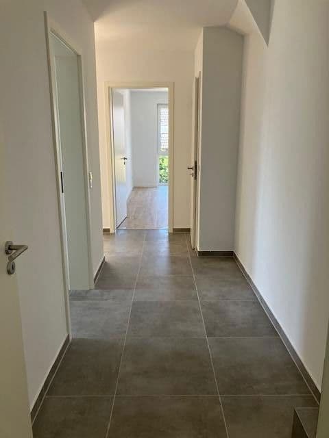 Predaj domu 166 m², pozemek 170 m², Teutoburger Weg 83b, Schloß Holte-Stukenbrock, Severné Porýnie - Westfálsko Predaj domu 166 m², pozemek 170 m², Teutoburger Weg 83b, Schloß Holte-Stukenbrock, Severné Porýnie - Westfálsko